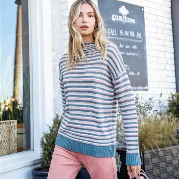 CASUAL DOLLZ Multi Color Woolen Striped Turtle Nec - Picture 6 of 7